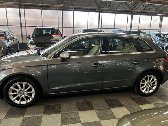 Audi A3 8 of 17