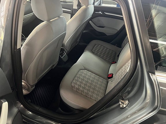 Audi A3 10 of 17