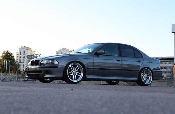 BMW 530i 5 of 5