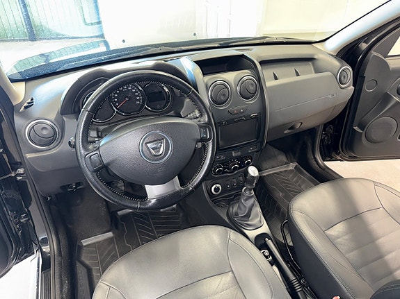 Dacia Duster 10 of 17