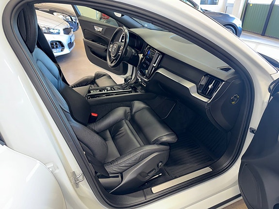Volvo V60 19 of 20
