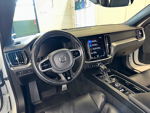Volvo V60 14 of 20