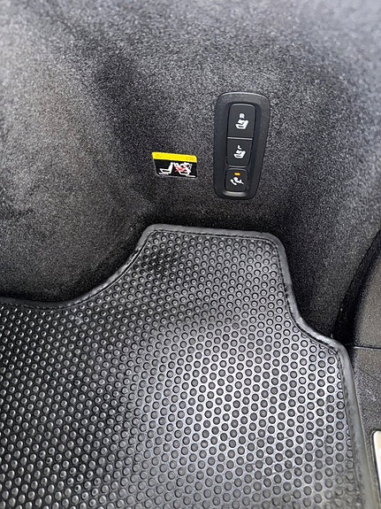 Volvo V60 10 of 20