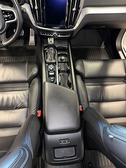 Volvo V60 13 of 20