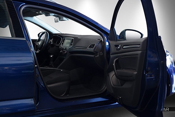 Renault Megane 12 of 25