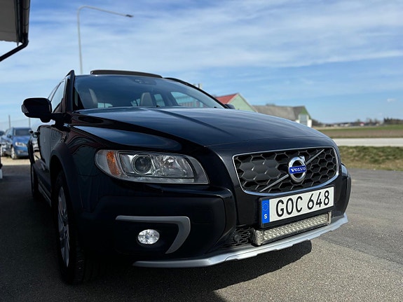 Volvo XC70 27 of 29