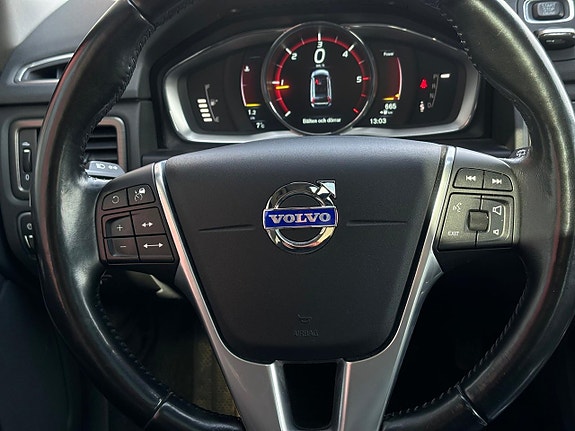 Volvo XC70 12 of 29