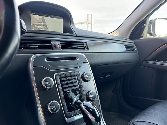 Volvo XC70 16 of 29