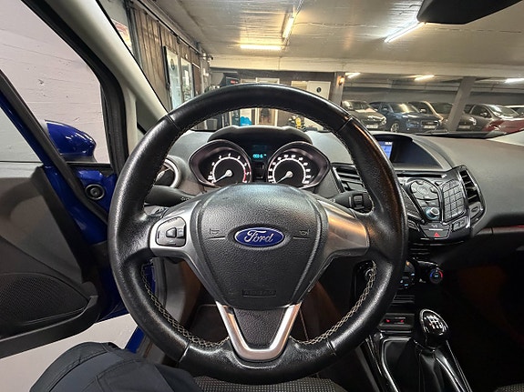 Ford Fiesta 10 of 15
