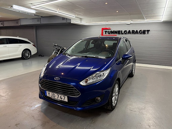 Ford Fiesta 3 of 5
