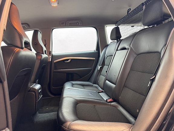 Volvo V70 14 of 23
