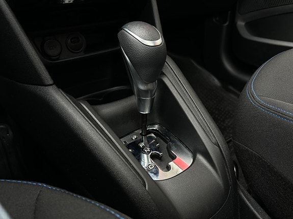 Peugeot 208 21 of 24