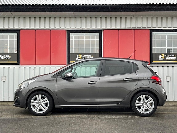 Peugeot 208 6 of 24