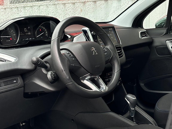 Peugeot 208 8 of 24