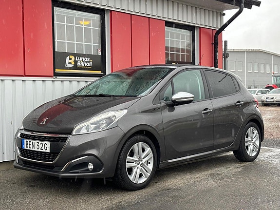 Peugeot 208 5 of 24