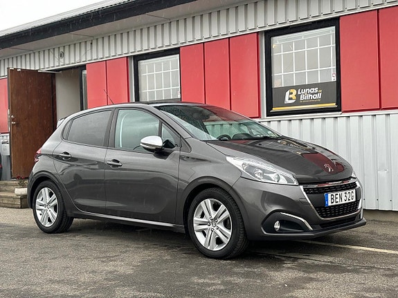 Peugeot 208 2 of 24