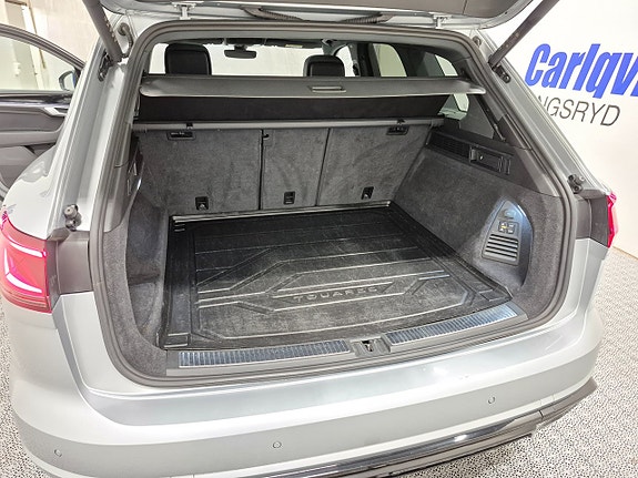 Volkswagen Touareg 11 of 13
