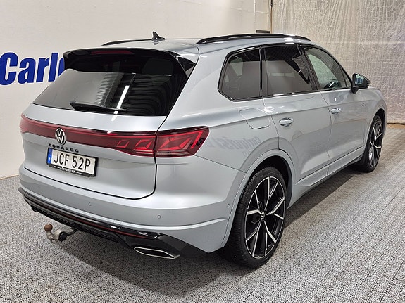 Volkswagen Touareg 4 of 13