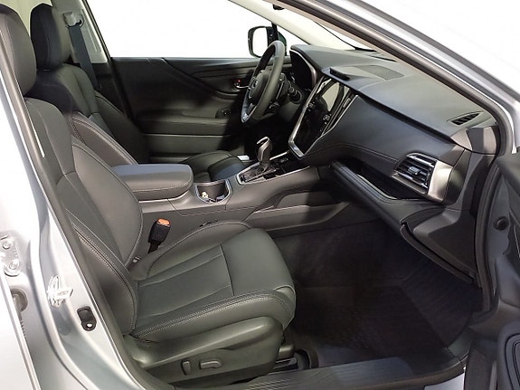 Subaru Outback 3 of 5