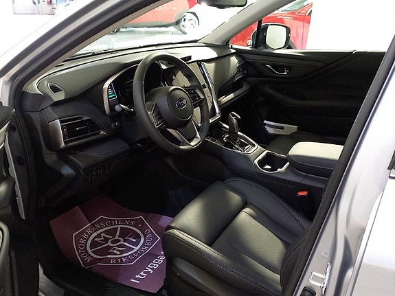 Subaru Outback 9 of 13