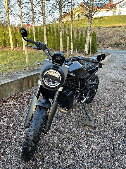 Husqvarna HUSQVARNA SVARTPILEN 701 4 of 4