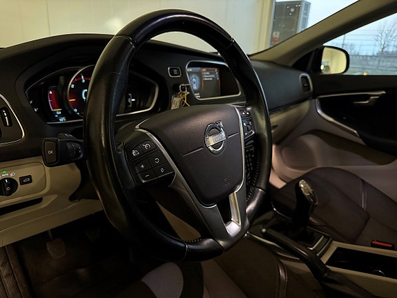 Volvo V40 Cross Country 5 of 20