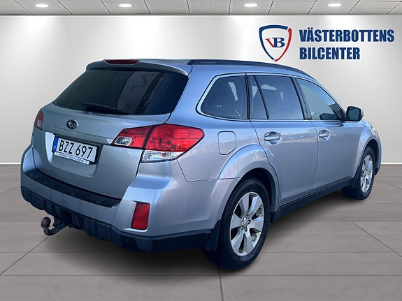 Subaru Outback 3 of 5