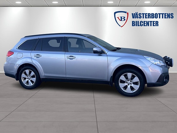 Subaru Outback 2 of 5