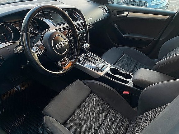 Audi A5 6 of 14