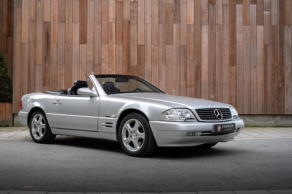 Mercedes-Benz SL500 5 of 5