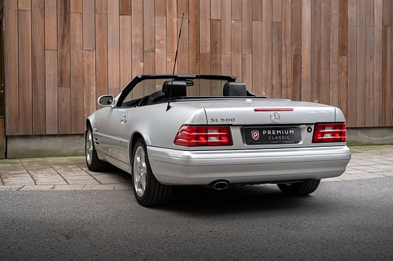 Mercedes-Benz SL500 10 of 30