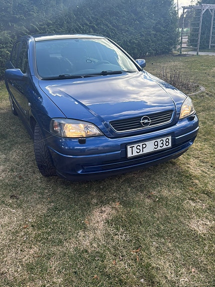 Opel Astra 2 of 5