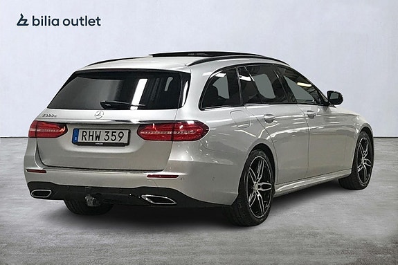 Mercedes-Benz E220 5 of 5