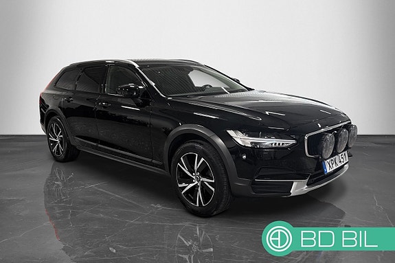 Volvo V90 Cross Country 4 of 5