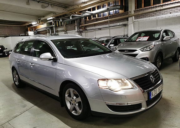 Volkswagen Passat 2 of 5