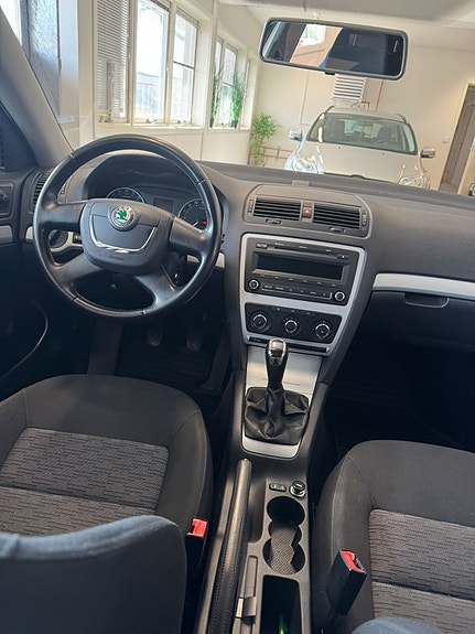 Skoda Octavia 5 of 5