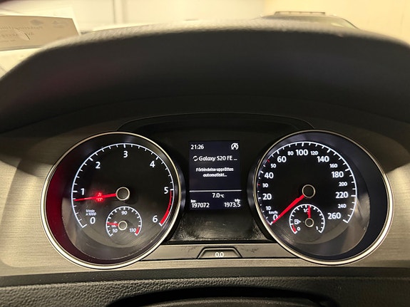 Volkswagen Golf VII 26 of 27