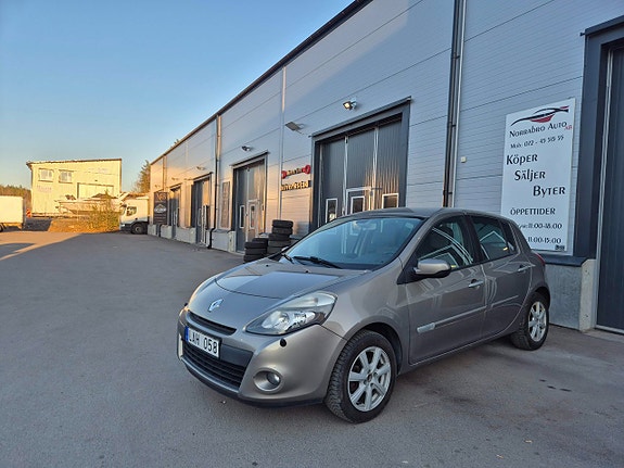 Renault Clio 5 of 12