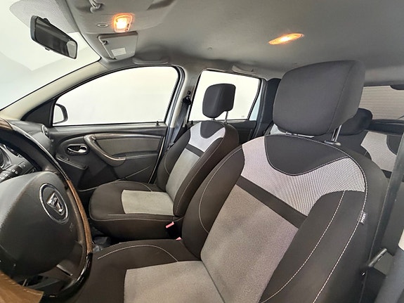 Dacia Duster 6 of 9