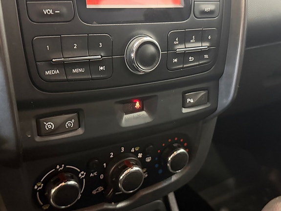 Dacia Duster 8 of 9