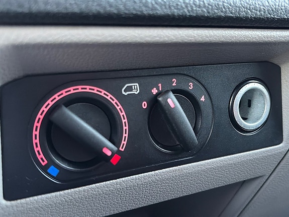Volkswagen Transporter 20 of 28