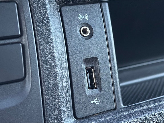 Volkswagen Transporter 19 of 28