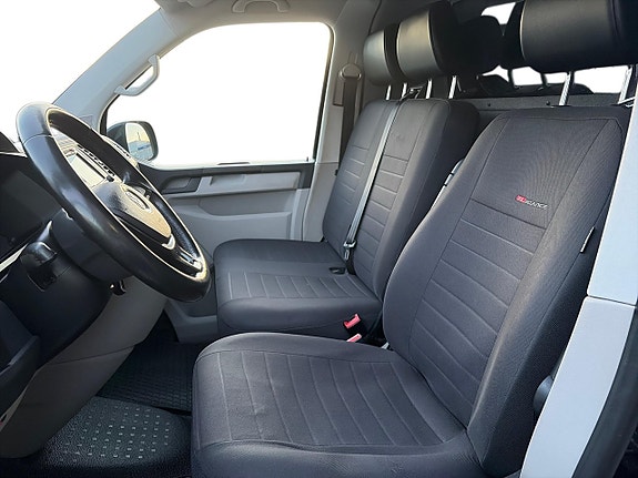 Volkswagen Transporter 9 of 28