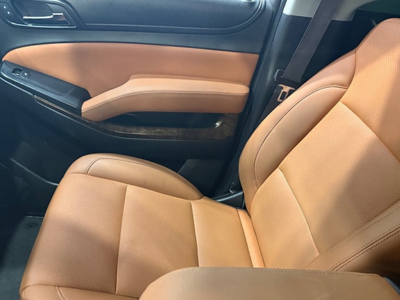 Chevrolet Tahoe 15 of 16