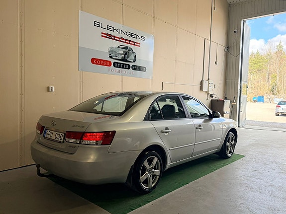 Hyundai Sonata 4 of 7