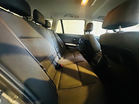 BMW 318d 7 of 19