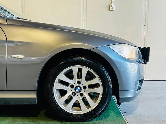 BMW 318d 3 of 19