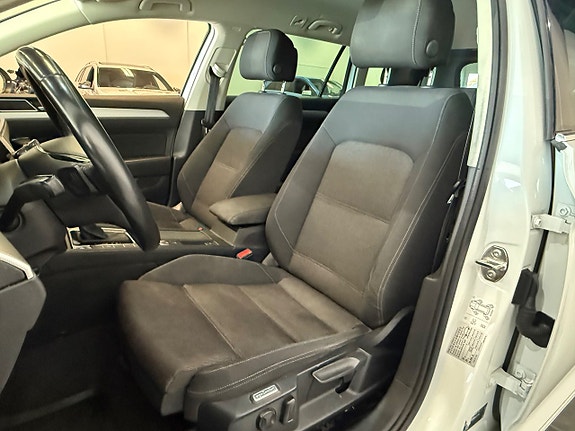 Volkswagen Passat 7 of 11