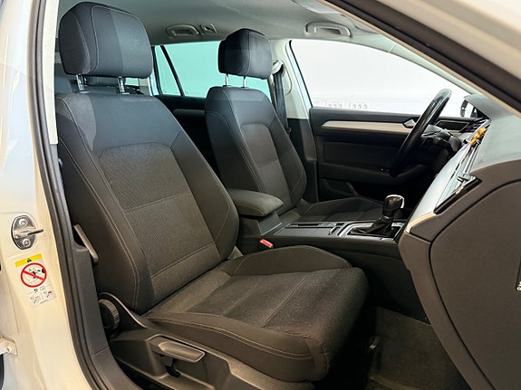 Volkswagen Passat 4 of 5