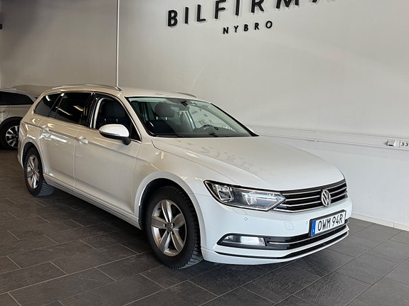 Volkswagen Passat 2 of 5